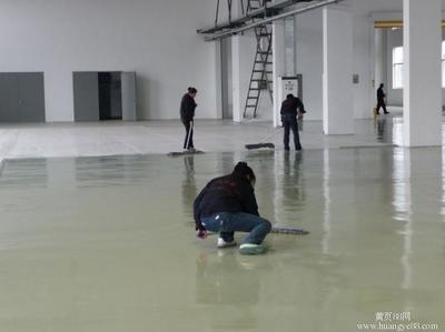 頂天保潔公司 專業清除頑固污跡，守護建筑清潔之美